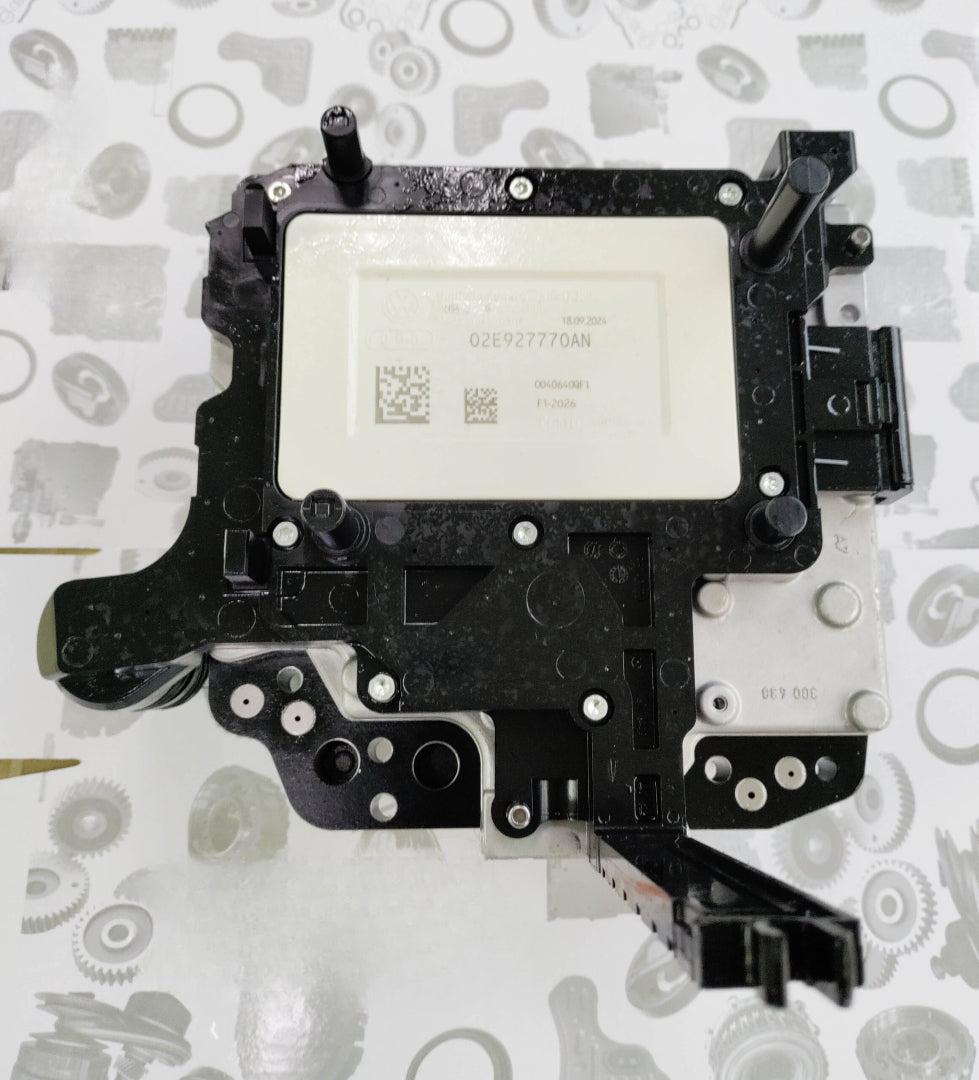 DQ250 02E 0D9 02E927770AN Transmission Mechatronic