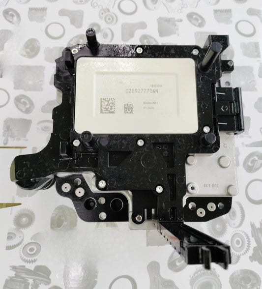 DQ250 02E 0D9 02E927770AN Transmission Mechatronic